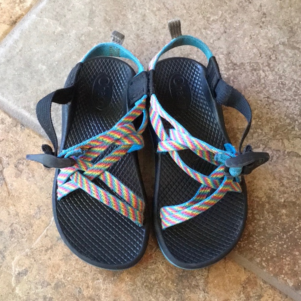 Girls Chaco size 13 EUC